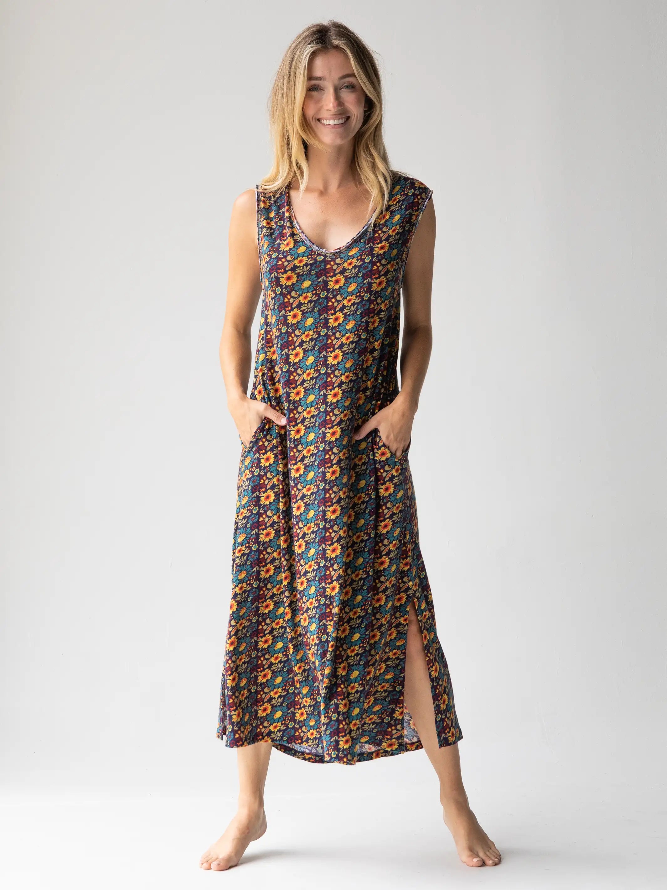 Hangout Printed Knit Midi Dress - Navy Olive Floral